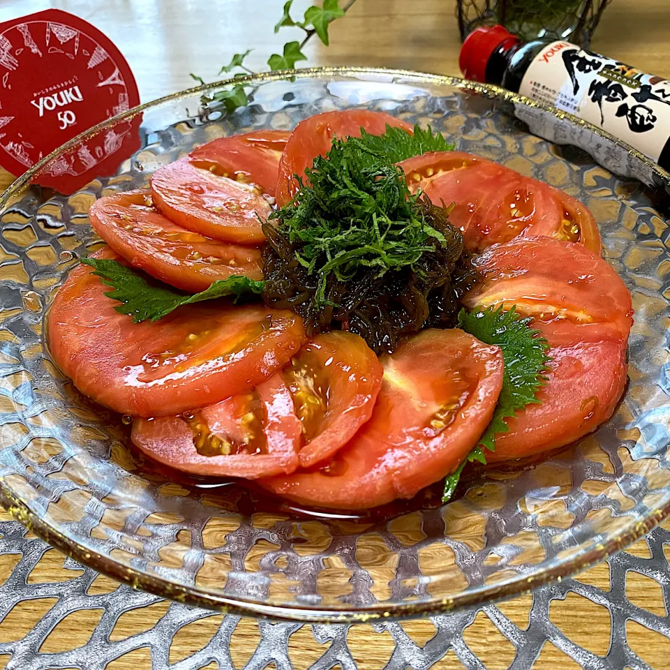 鎮江香酢と蜂蜜で、トマトとモズクのサラダ|sakurakoさん