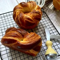 Snapdishの料理写真:冷凍パイシートでデニッシュ食パン風🍞