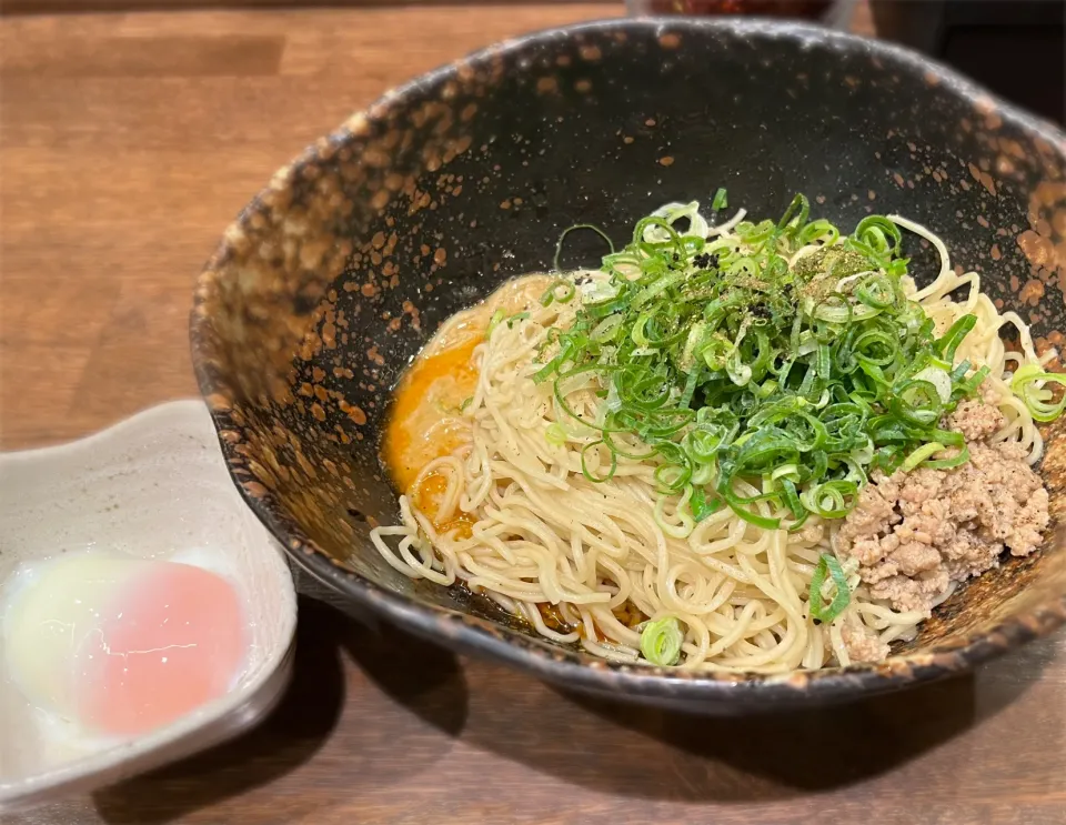 Snapdishの料理写真:汁なし担々麺1辛+温玉|toshi,I🍴さん