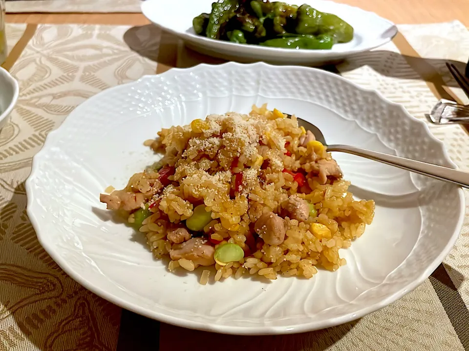 Snapdishの料理写真:カレーピラフ🥄|Saori.Sさん