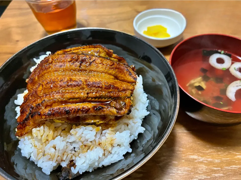 Snapdishの料理写真:うな丼|雨蛙のあまちゃんさん