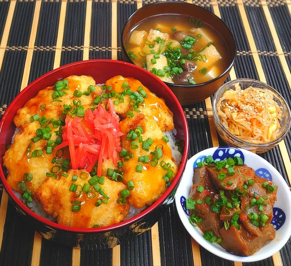 夏休みスタート♪とり天丼定食でムスコの置きランチ|からあげビールさん