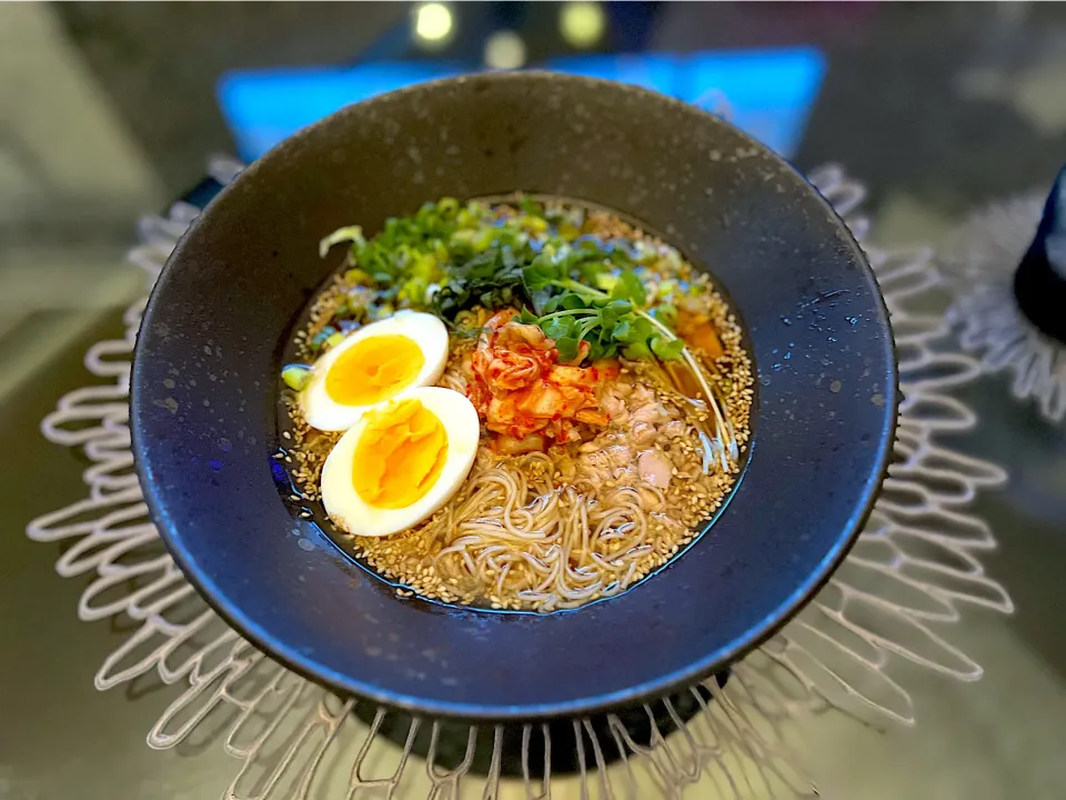 休日の朝ごはん✨

『揖保乃糸 縒つむぎ』で、キムチとツナの旨スープそうめん✨|yokoさん