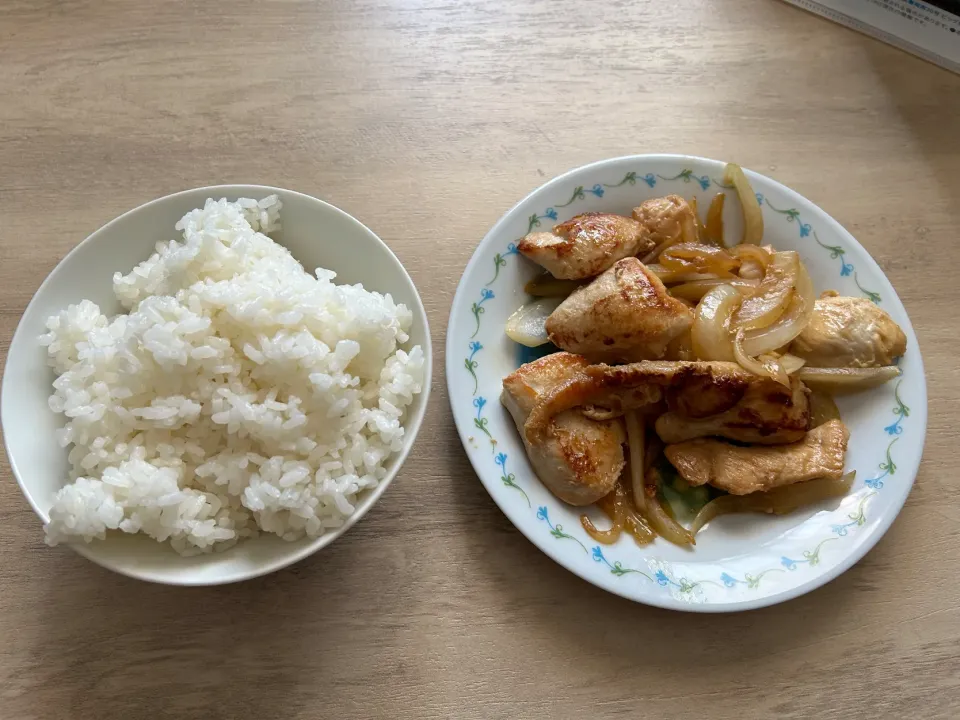 Snapdishの料理写真:鶏胸肉のコンソメごま油漬け|りょうさん