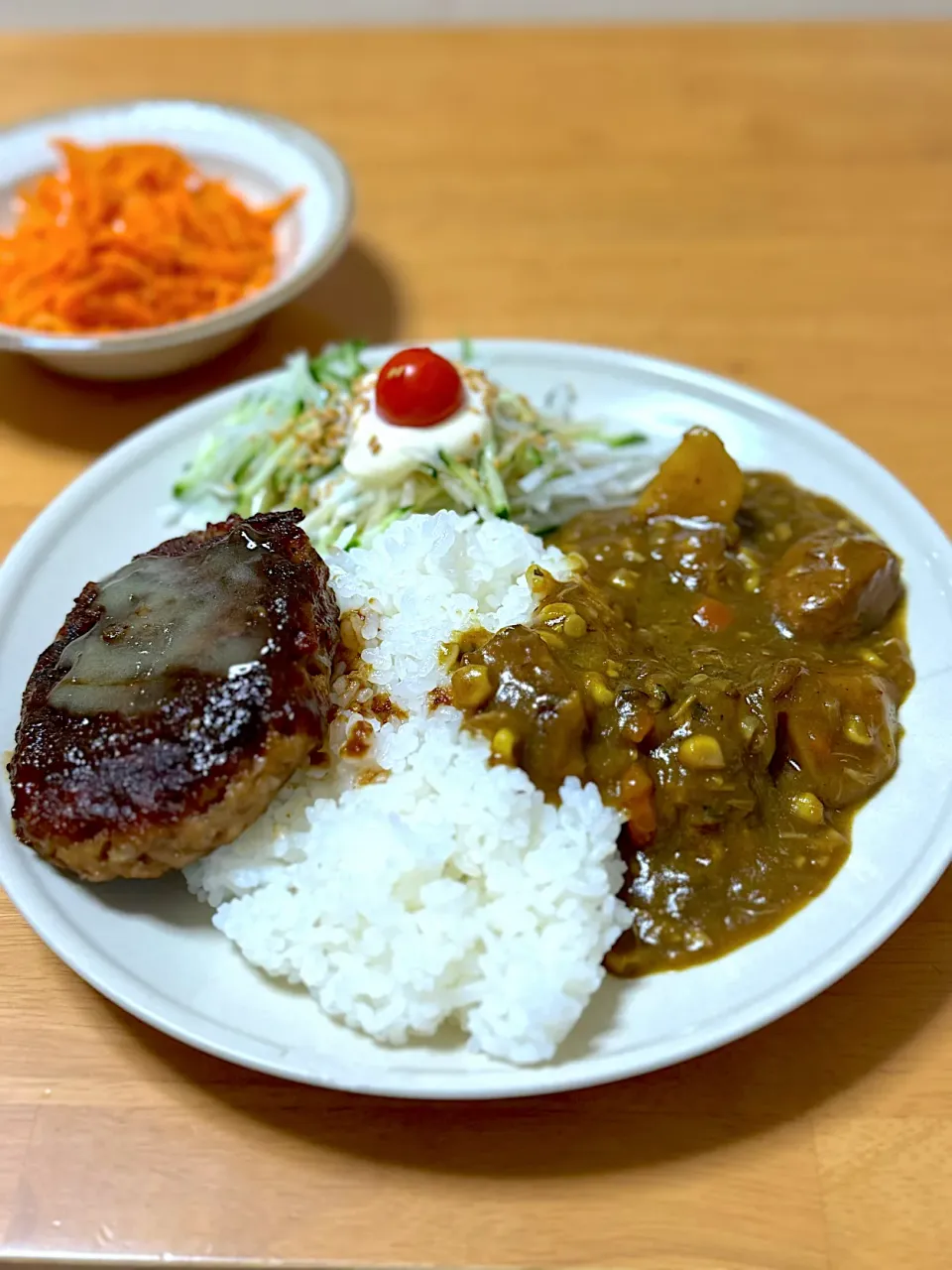 わんぱくカレーバーグディッシュ🍛|ツナコさん