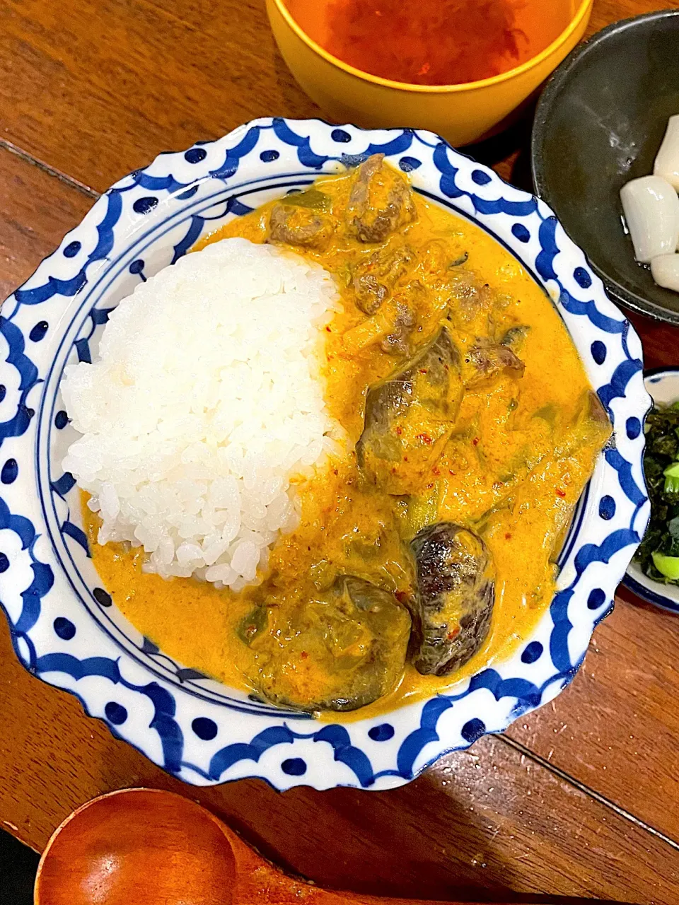 Snapdishの料理写真:牛すじと茄子のカレー|ichikayaさん