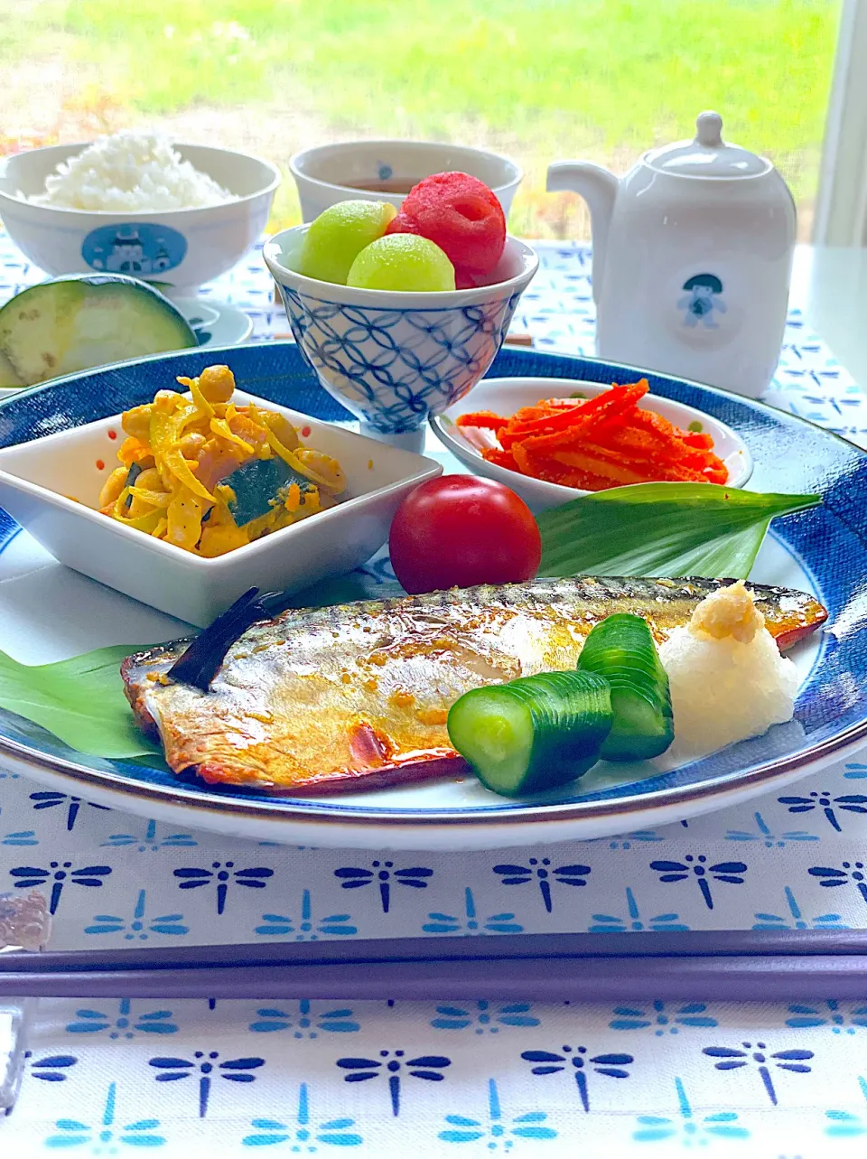 鯖西京焼きと畑の野菜でお昼ご飯|サミカさん