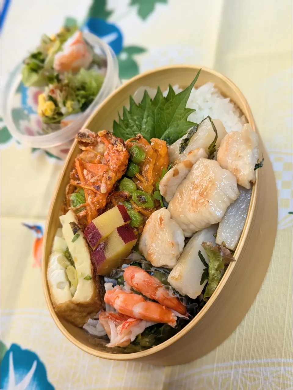 本日のお弁当〜鶏肉と長芋の梅しそ炒め弁当|f.1125beさん