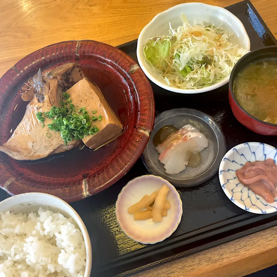 カンパチカマ煮付け定食|T. Wonderさん