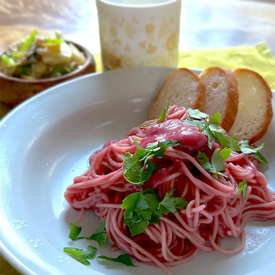 Snapdishの料理写真:ジャガイモとビーツのパスタ|くまちゃんさん