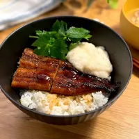 Snapdishの料理写真:うなとろ丼|かぼちゃんさん