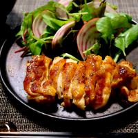 かおるさんの料理 鶏の黒酢梅ジャム照り焼き