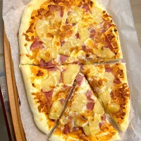 Snapdishの料理写真:hawaiian pizza|EmilyChenさん