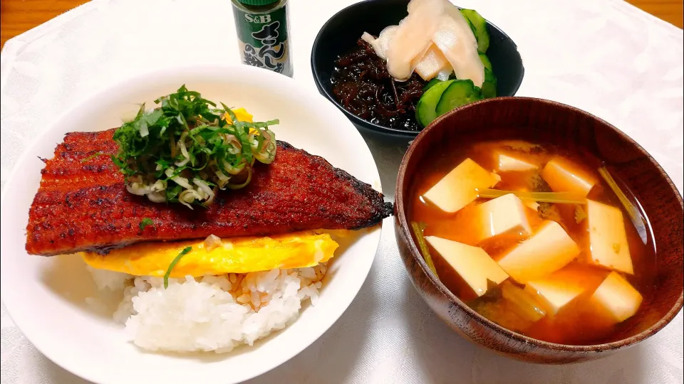 7/24の夕食
鰻丼|卯月さん