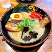 Snapdishの料理写真:Dynamic Chasu Tonkotsu Ramen|DjKen02さん