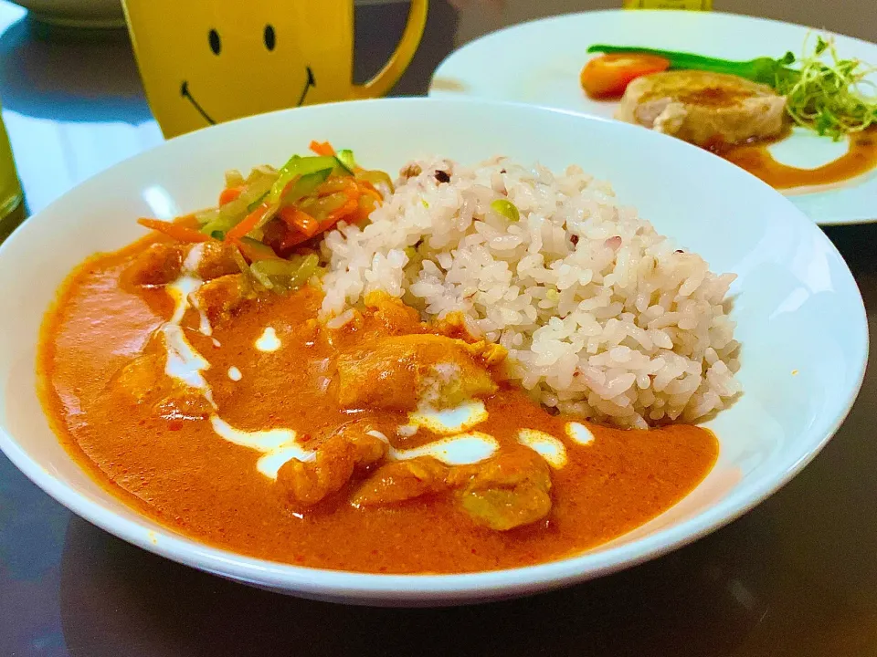 Snapdishの料理写真:🍛スパイスから作るバターチキンカレー|あやめもちもちさん