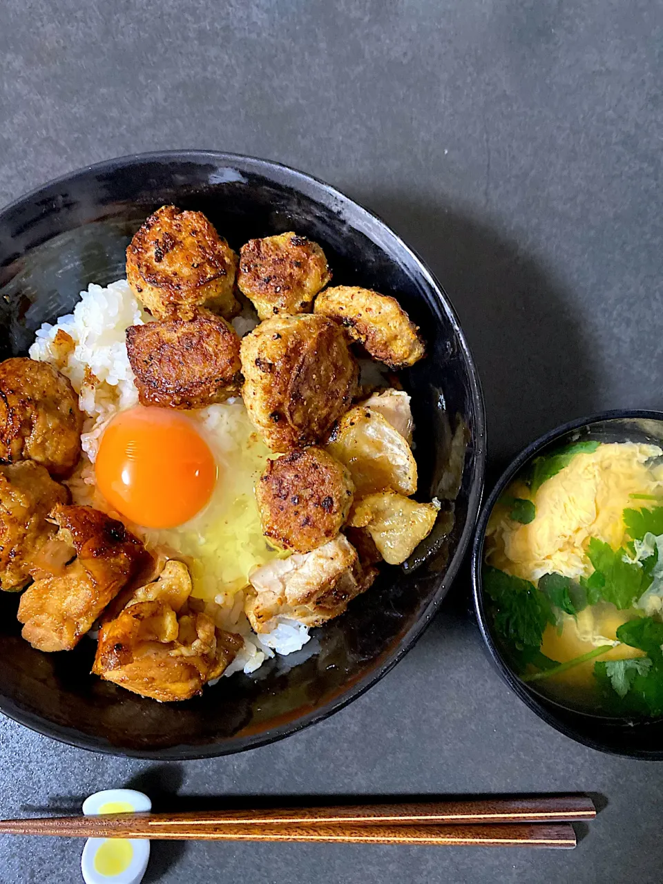 Snapdishの料理写真:焼き鳥つくね丼|ワミさん