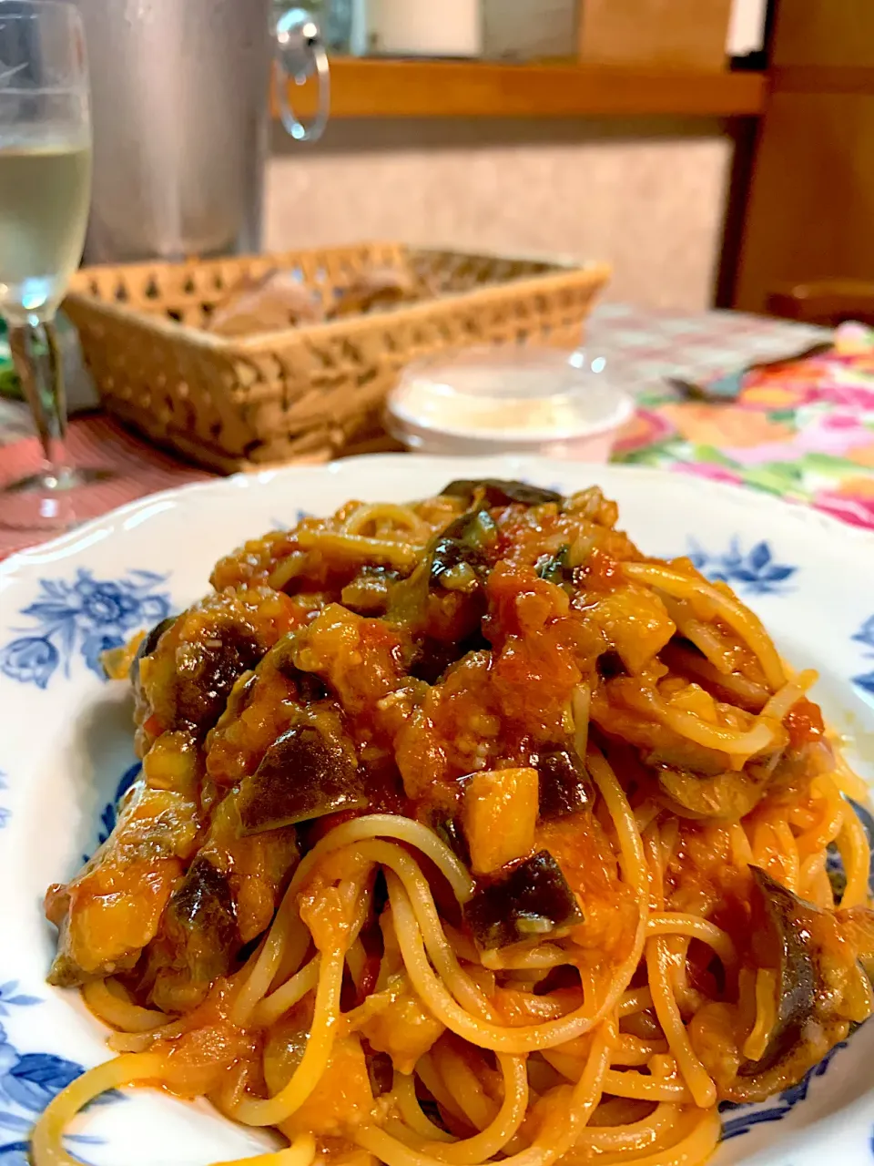 とろとろナスソースのパスタ|かおポンさん