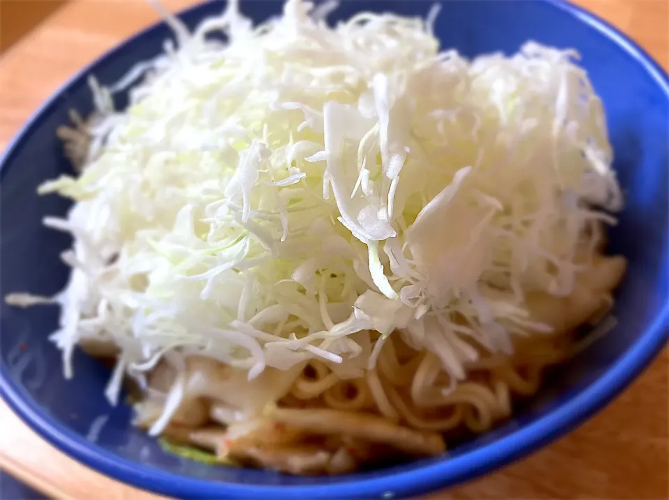 キャベツ盛り盛りラーメン🍜|Pecoさん