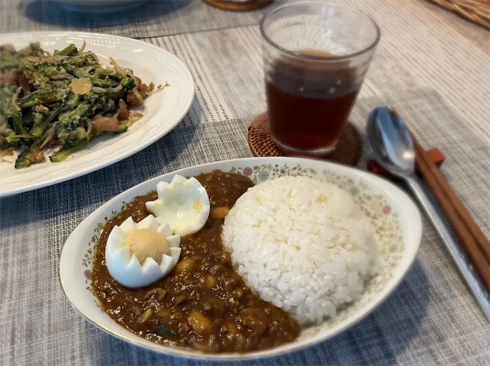 Snapdishの料理写真:大豆とカットトマト入りスパイシーキーマカレー|blue_bird07さん