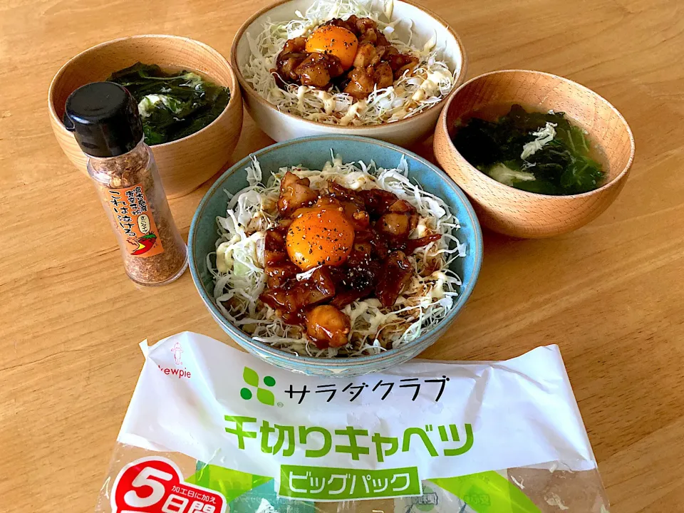 サラダクラブ〜キャベツ千切り・ビックパックで焼き鳥丼🎶|さくたえさん