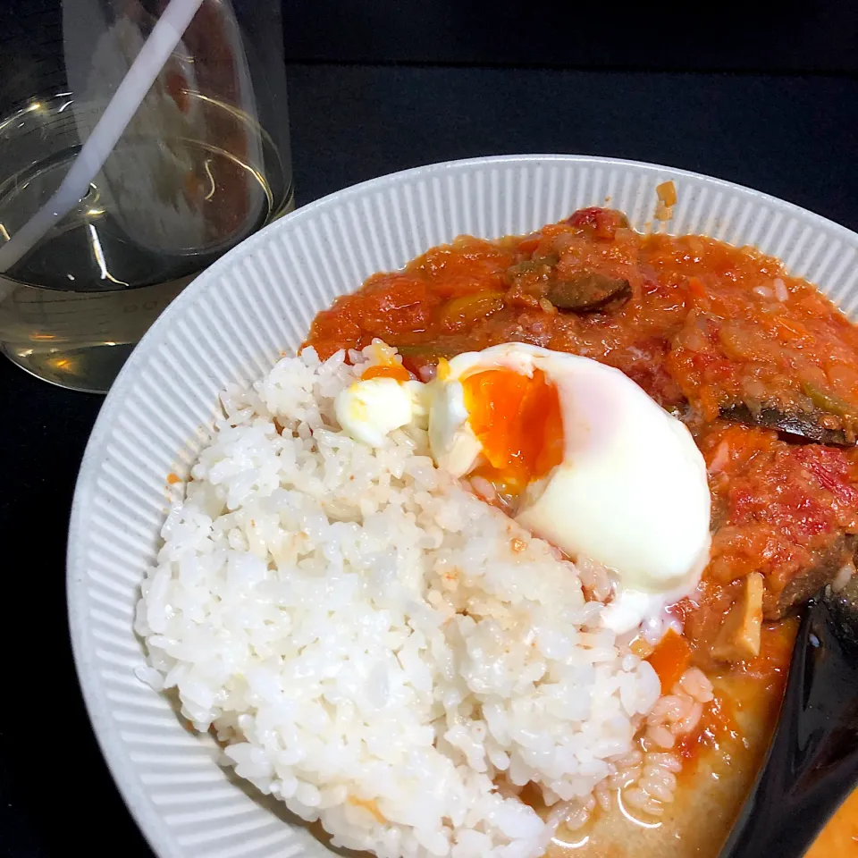 17:37 カレーと半熟卵🍛|へれ子さん