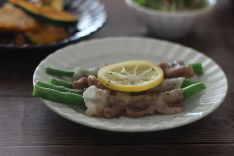 Snapdishの料理写真:いんげんの豚肉巻きレンジ蒸しレモンペパー風味|ちいさなしあわせキッチンさん