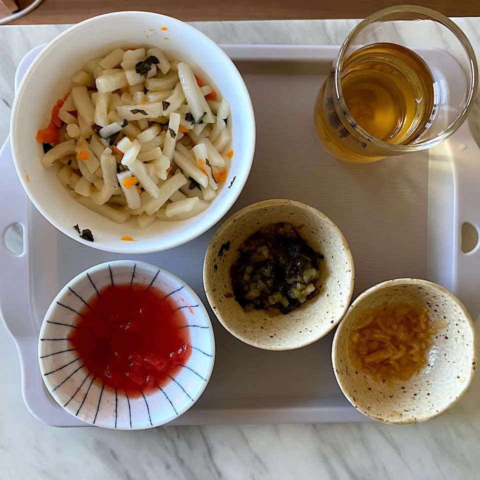 初うどん、茄子と小松菜のダシ煮、スイカ、桃|なつこさん