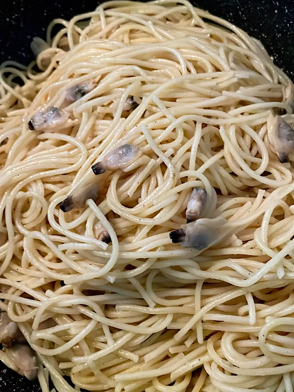 孫娘誕生日。アサリ好きでアサリのパスタが良いとの事で。ボンゴレに😋|abekoさん