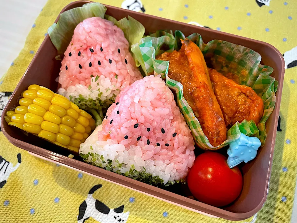 Snapdishの料理写真:スイカおにぎり弁当|キヨさん