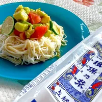 Snapdishの料理写真:和風ワカモレ素麺