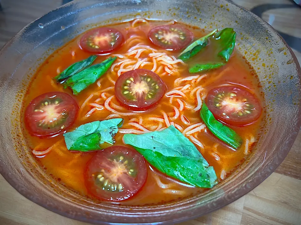 トマトラーメン🍅|えみりんさん