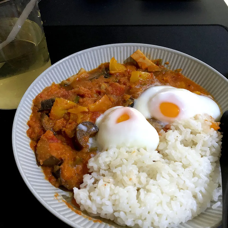 15:17 半熟卵2個乗せちゃうカレー🍛|へれ子さん