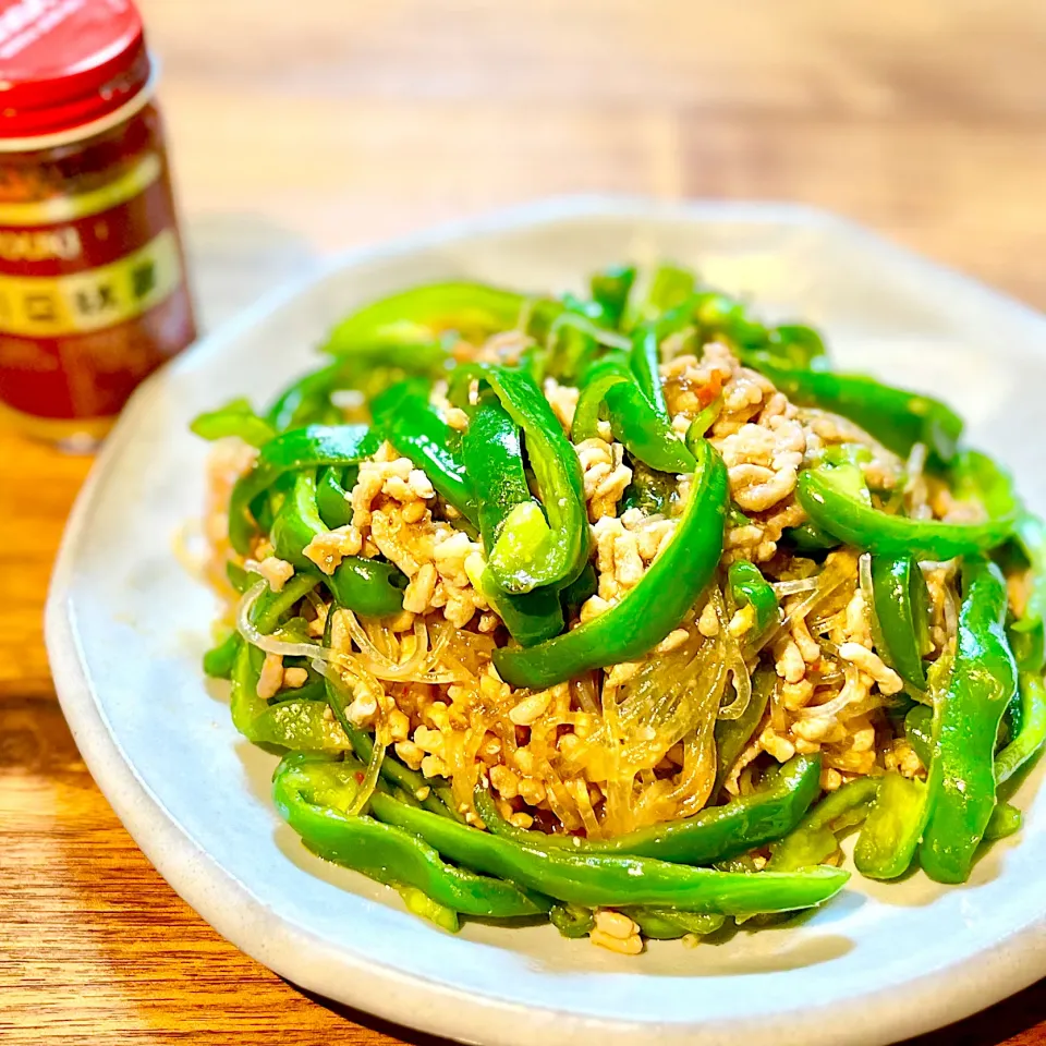 青椒麻辣春雨🫑 Spicy Vermicelli Noodles w/ Green Peppers|アッコちゃん✨さん