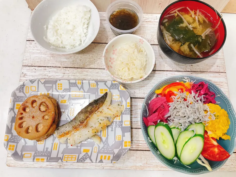 白身魚のバジル焼きとれんこんはさみ焼き|chou  chouさん