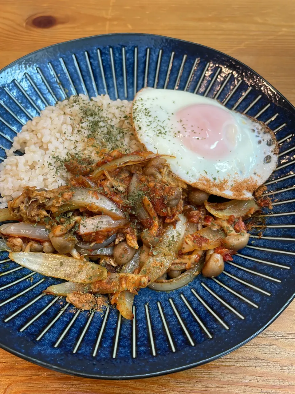 Snapdishの料理写真:ツナとしめじのドライカレー|fukaさん