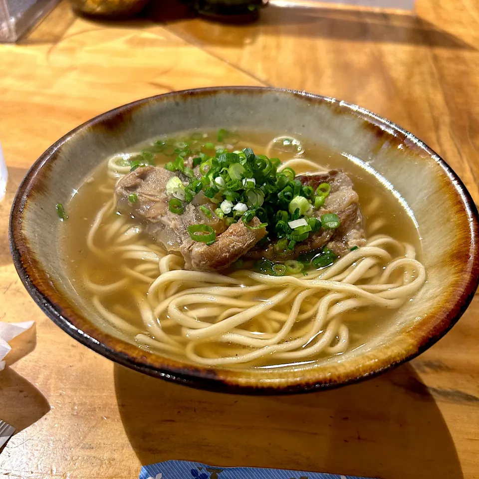 とろとろ軟骨ソーキそば|山内博之さん