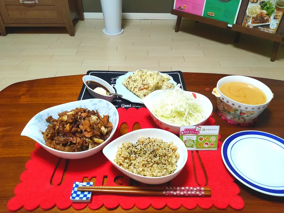 Snapdishの料理写真:回鍋肉とキャベツ焼き♪|えっこさん