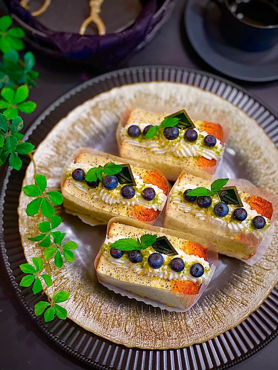 レモンとポピーシードのシフォンケーキ🍋のチーズクリームサンド🥰✨|AXさん