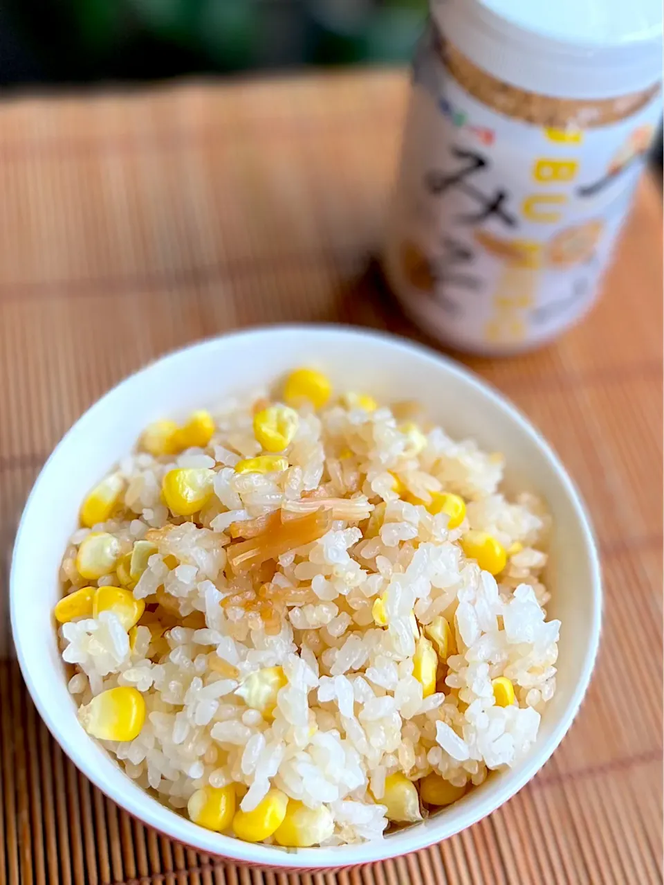 つぶみそ & 帆立の干し貝柱入り　とうもろこしの炊き込みご飯🌽 Corn Rice w/ Dried Miso Granules & Scallops|アッコちゃん✨さん