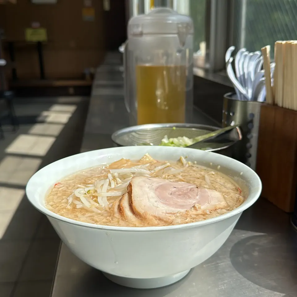 Snapdishの料理写真:ラーメン|Hajime Sakaiさん