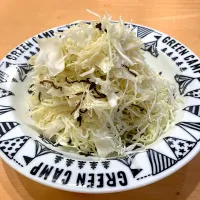 Snapdishの料理写真:キャベツの塩こんぶ和え|ふくながさん