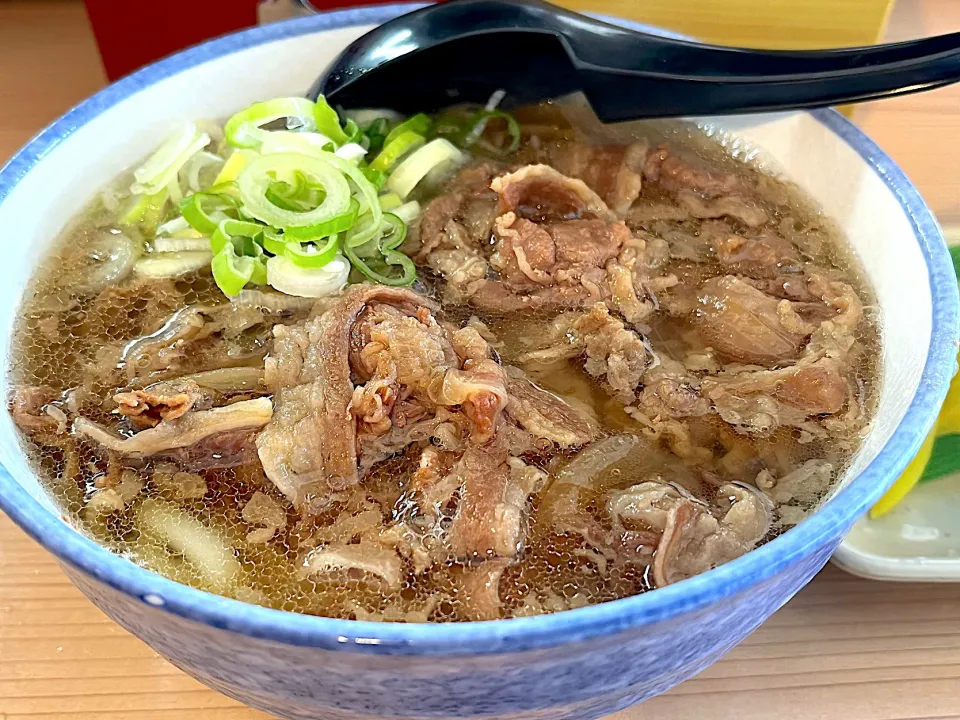 飯塚市『牛牛うどん』肉うどん|Kouji  Kobayashiさん