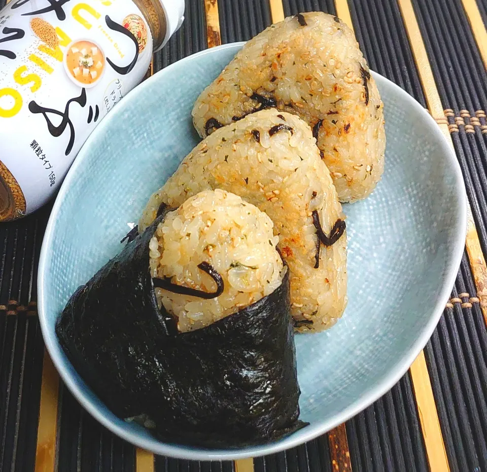 つぶみそでウマっ♪塩こんぶしげき味噌おにぎり＆味噌マヨ焼きおにぎり|からあげビールさん