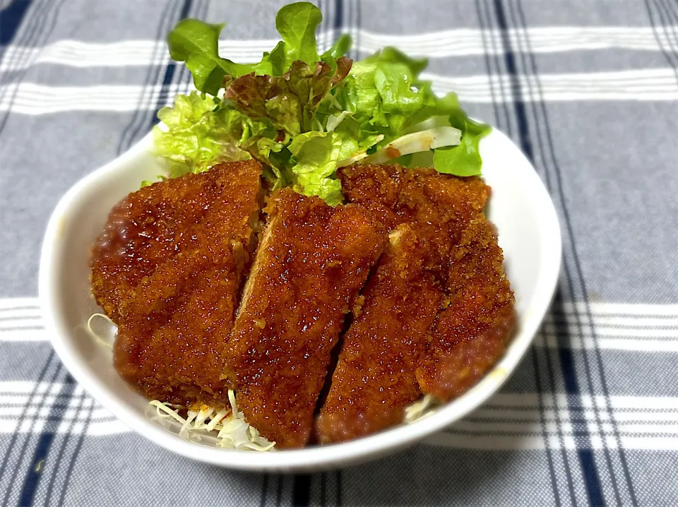 ソースヒレカツ丼|eiyadeさん