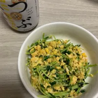 Snapdishの料理写真:卵と豆苗和え|天ぷらアイスさん