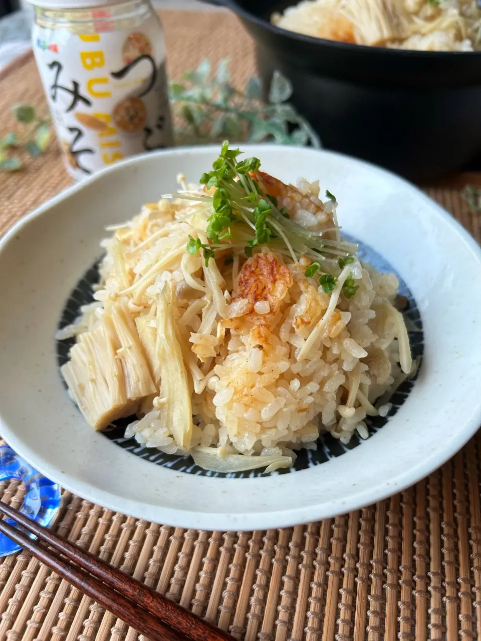 【火を使わない夏のつぶみそ料理】つぶみそ de 生姜の炊き込みご飯|まなまな♡さん