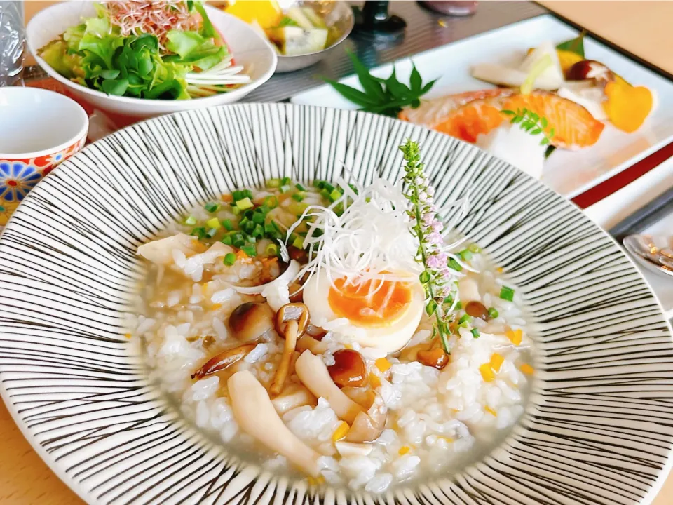 きのこ雑炊　鮭の塩麹焼き|トモロヲさん