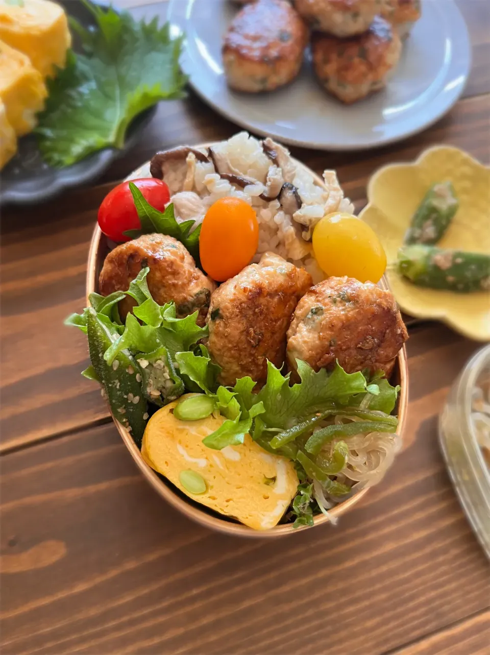 塩麹で塩ダレ青じそつくねと炊き込みご飯|まみ🐻ྀིさん