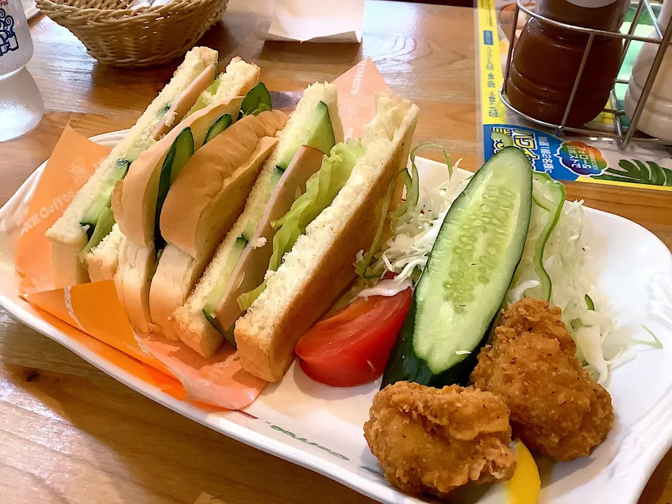 コメダ珈琲店さんのランチ😋|アライさんさん